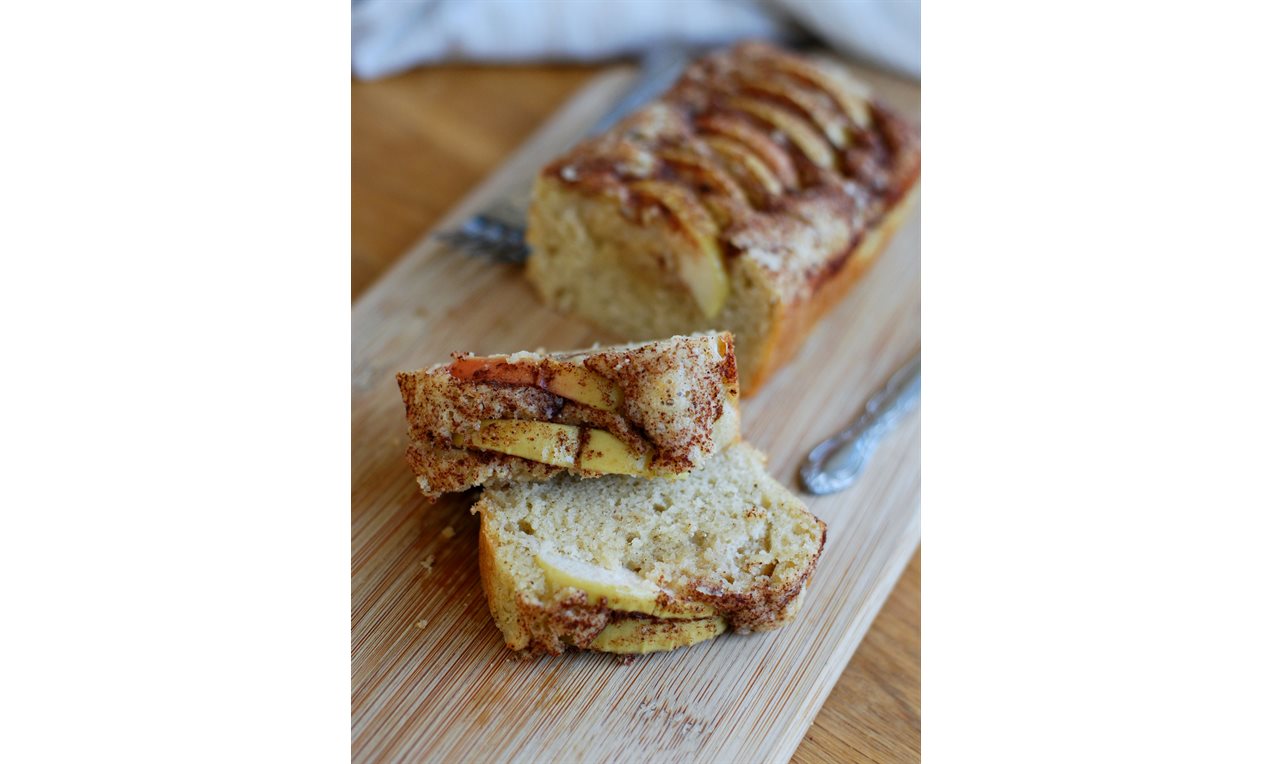 Glutenfri äppelkaka med smak av mazarin